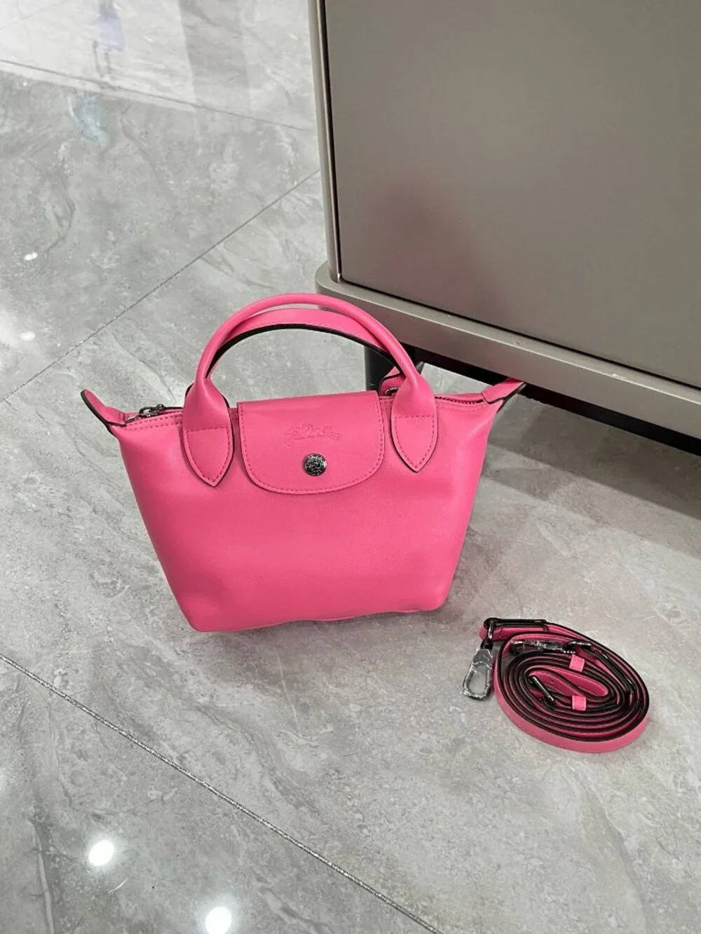 ✨ Longchamp Le Pliage XS Mini Hot Pink Full Leather Dumpling Crossbody Bag
